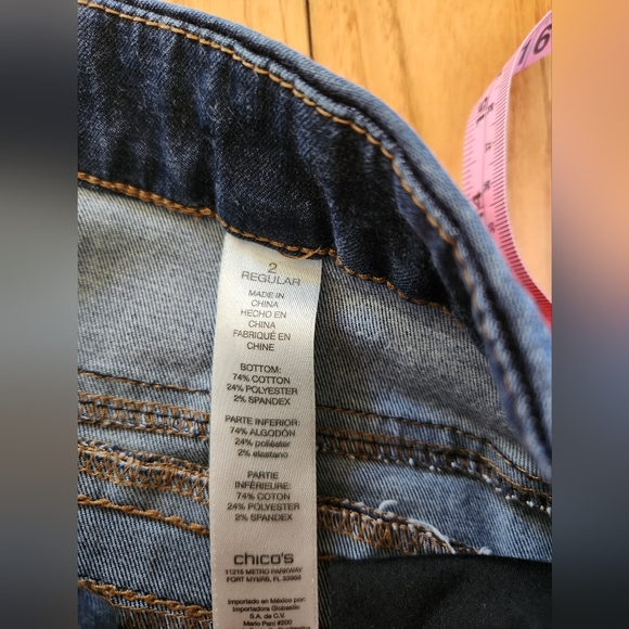 Chico's Women's Jeans Size 2/ size 12 - Picture 8 of 10